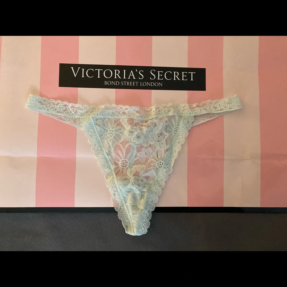 🔥Flash Sale🔥3 New Victoria’s Secret very sexy lace V-string panties bundle - Picture 7 of 11